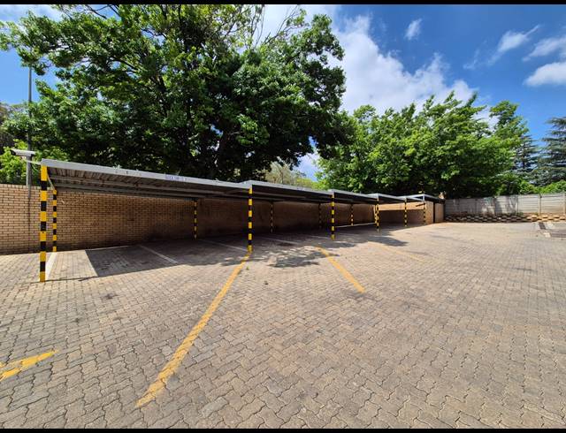 2,226M² SHOWROOM TO LET IN BRUMA